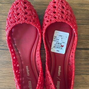 Red Crochet flat